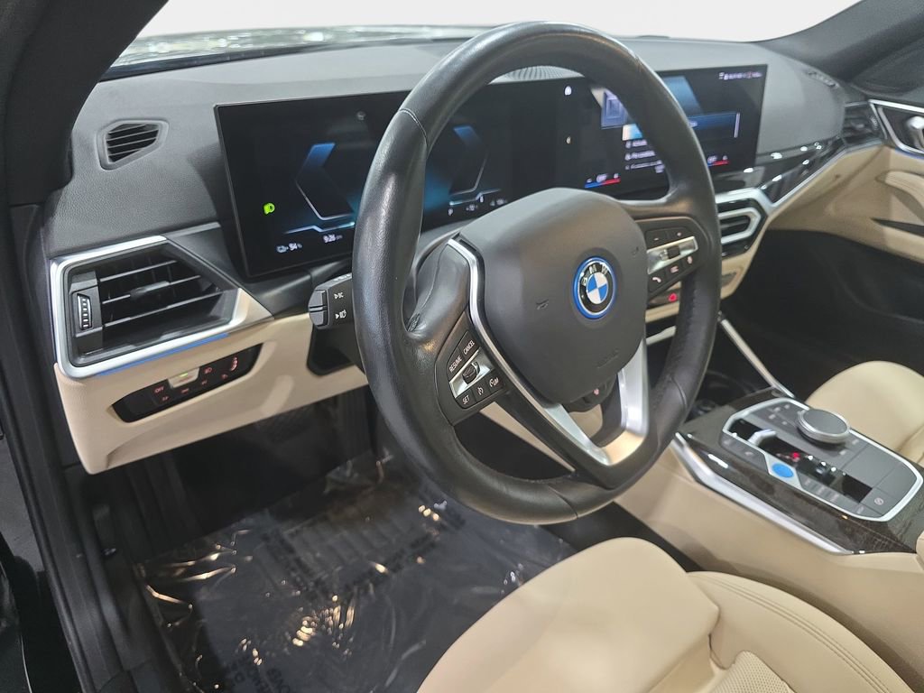 Used 2023 BMW i4 eDrive35 w/ Premium Package image 16
