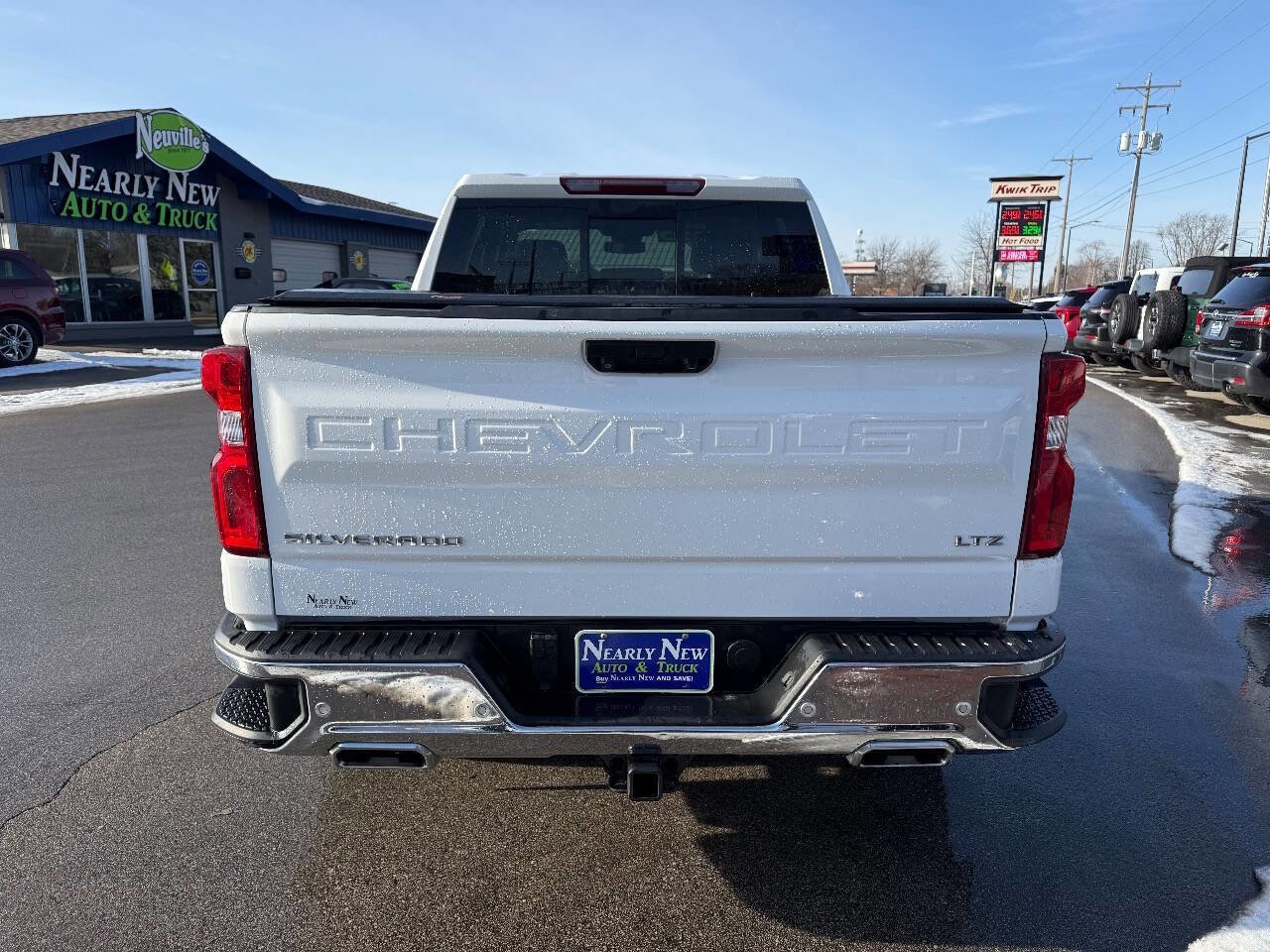 Used 2023 Chevrolet Silverado 1500 LTZ w/ LTZ Convenience Package II AWD/4WD image 7