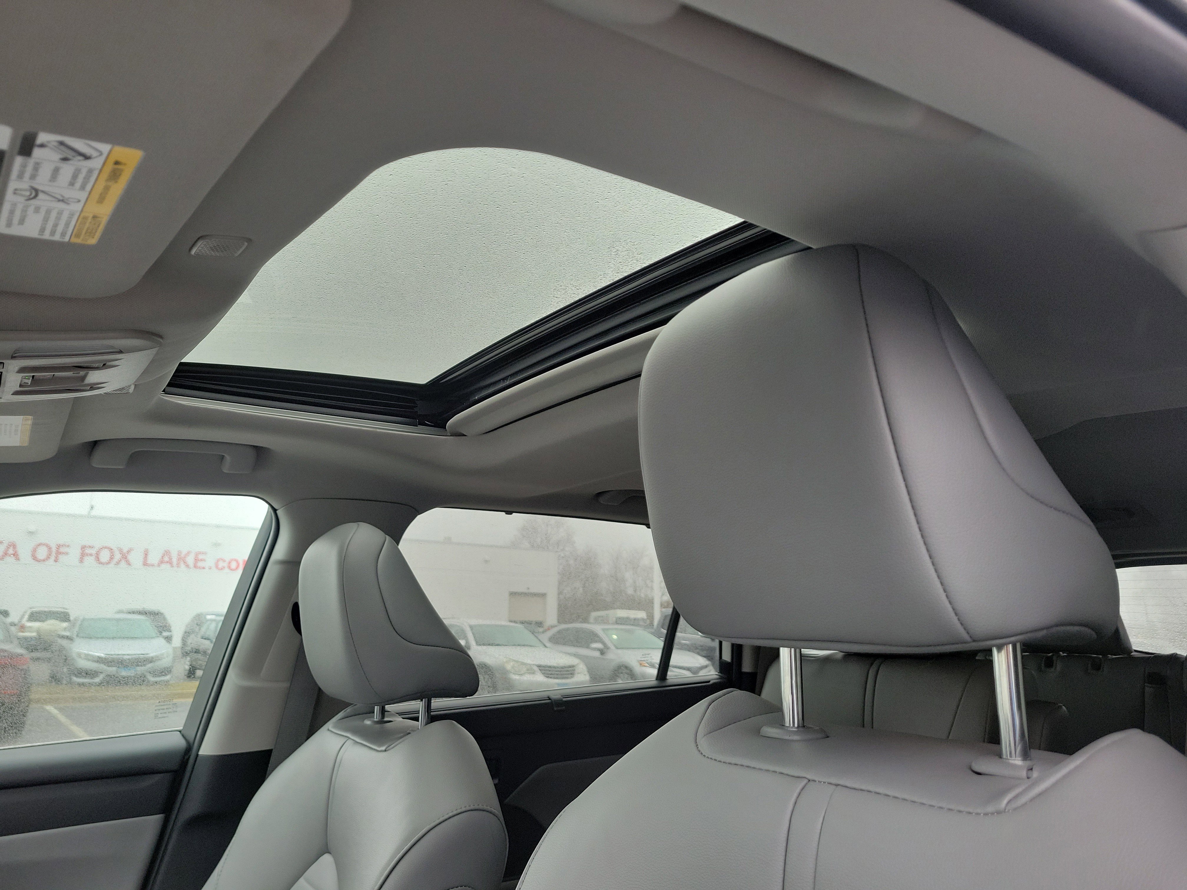 Used 2024 Toyota Highlander XLE image 17