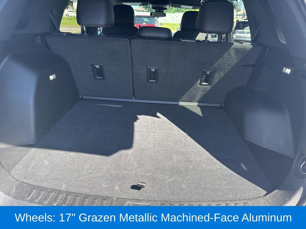 Used 2026 Chevrolet Equinox LT w/ Convenience Package II FWD image 10
