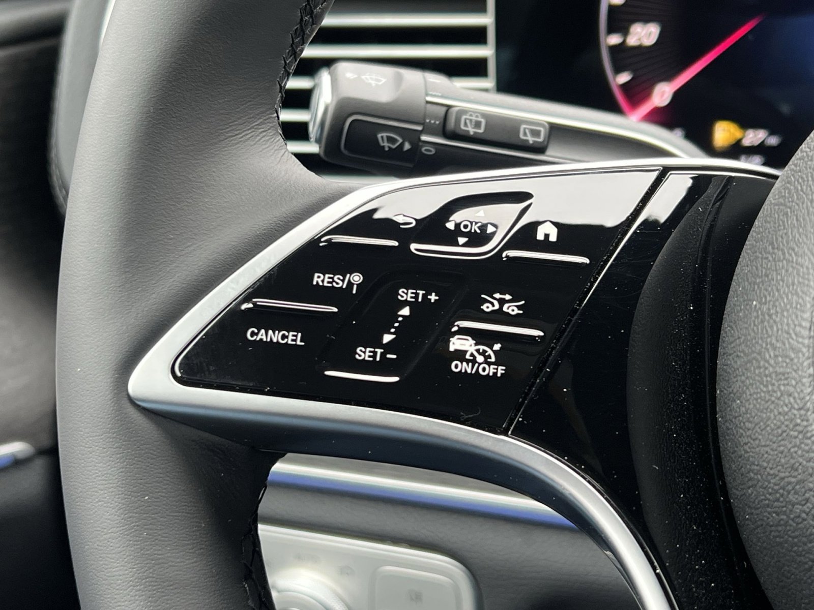 New 2026 Mercedes-Benz GLE 450 4MATIC image 31