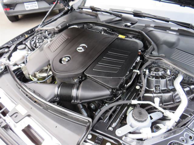 Used 2025 Mercedes-Benz C 300 4MATIC Sedan image 7