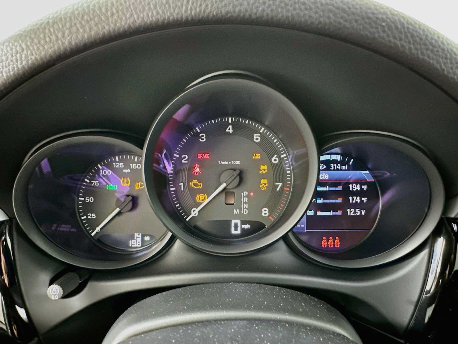 New 2026 Porsche Macan AWD/4WD image 15