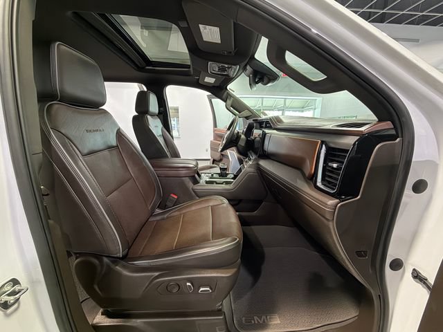 Used 2023 GMC Sierra 1500 Denali AWD/4WD image 14