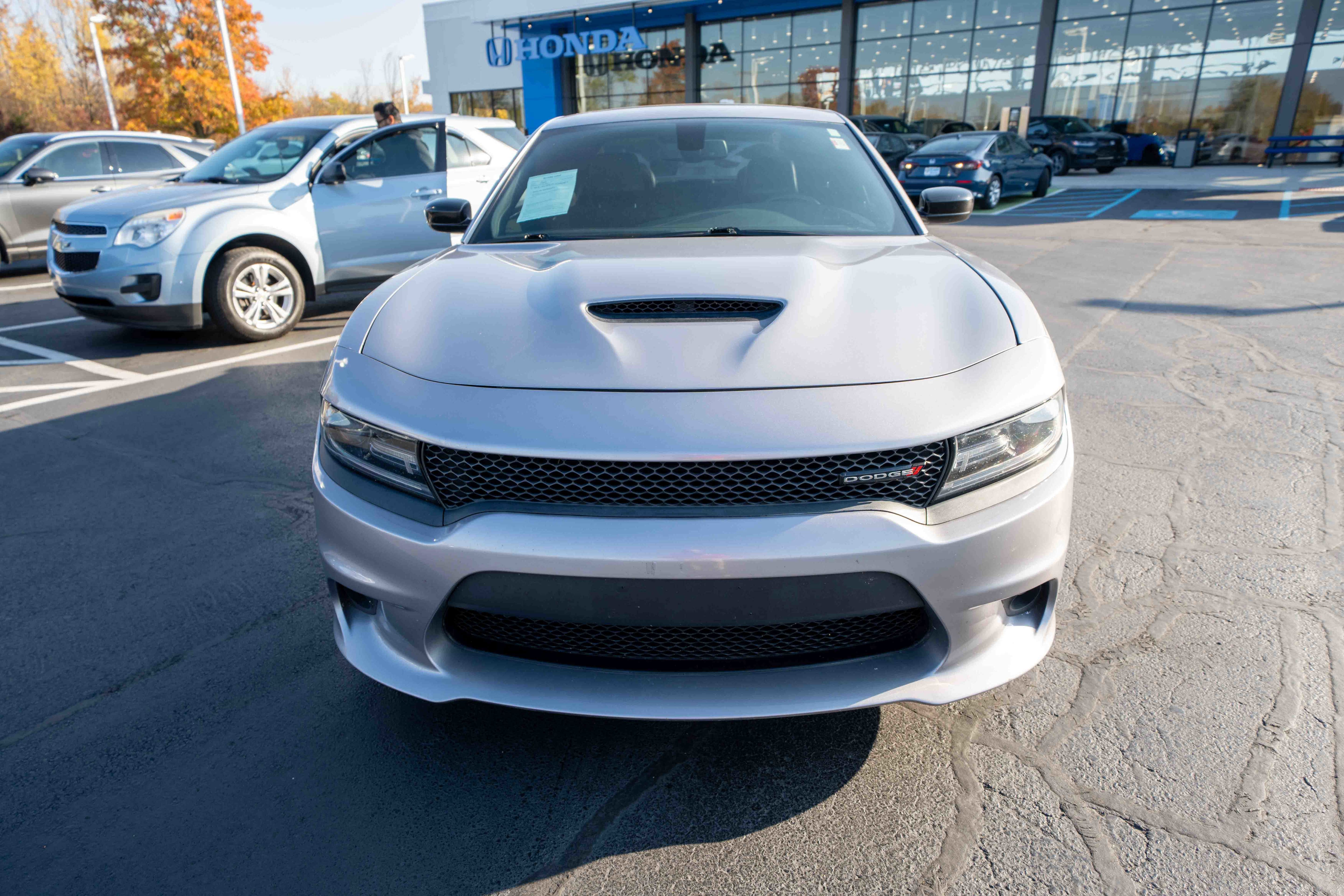 Used 2018 Dodge Charger SXT Plus w/ Quick Order Package 29J image 2