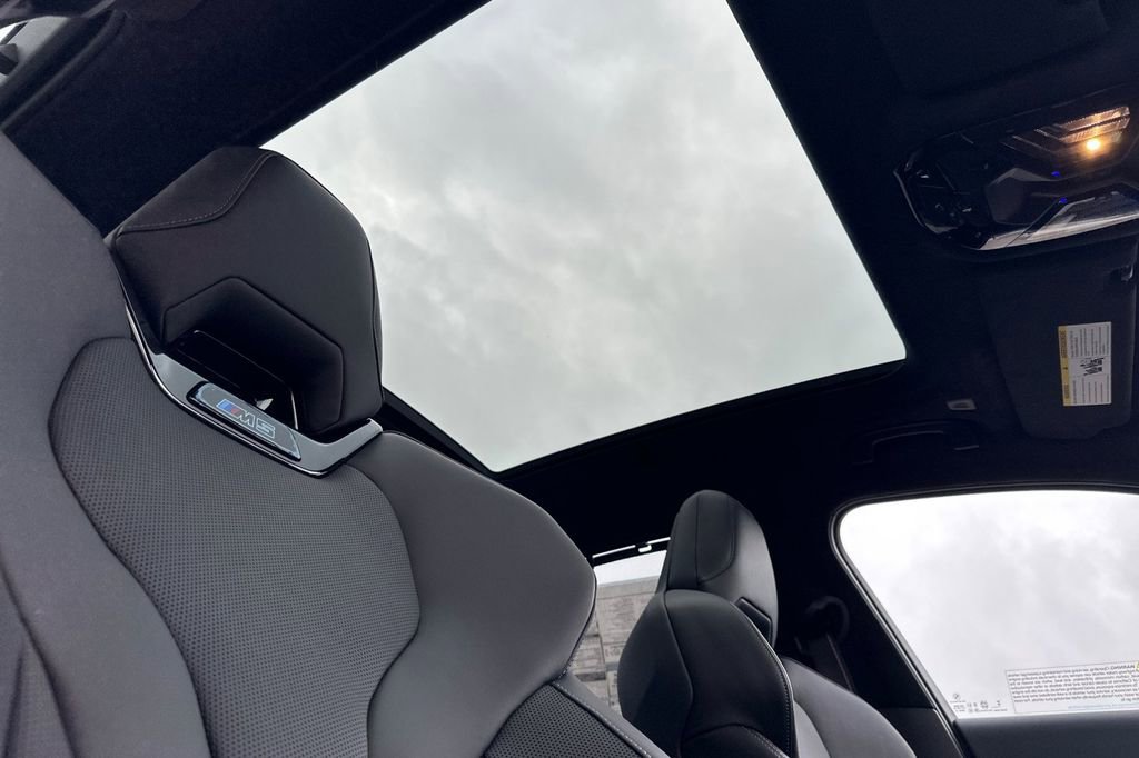 New 2026 BMW M5 w/ Executive Package image 17