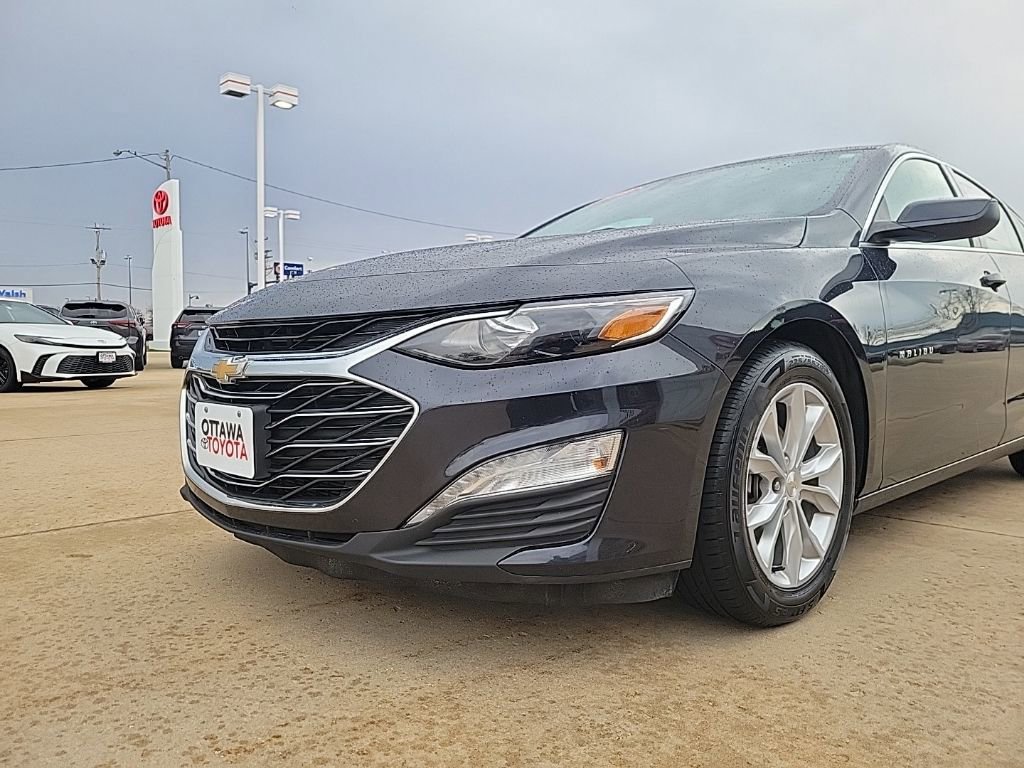 Used 2023 Chevrolet Malibu LT FWD image 14