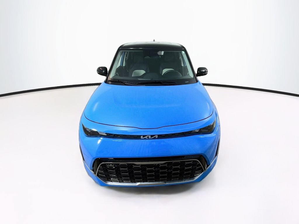 Used 2023 Kia Soul GT-Line FWD image 2