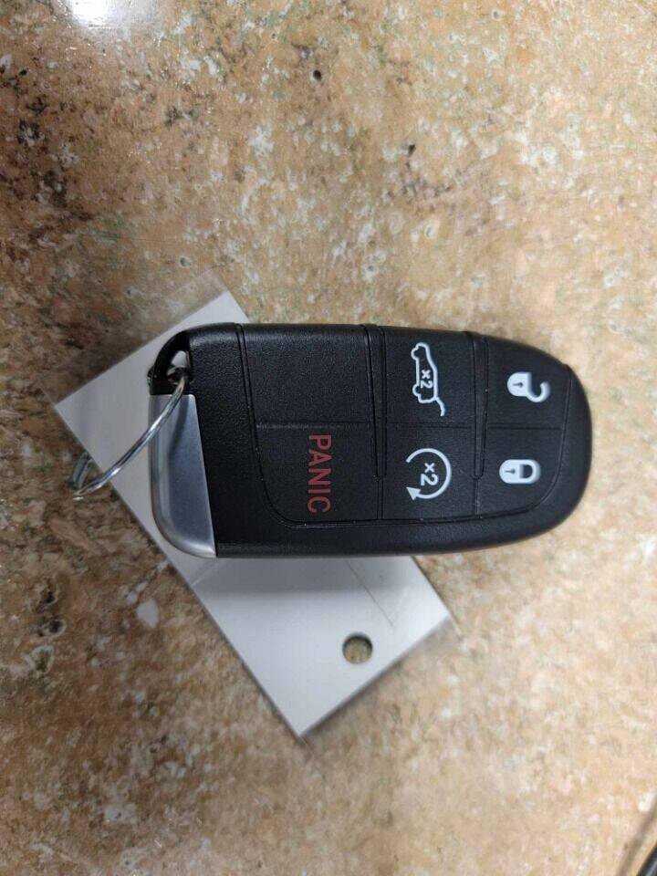 Used 2017 Jeep Grand Cherokee Limited image 56