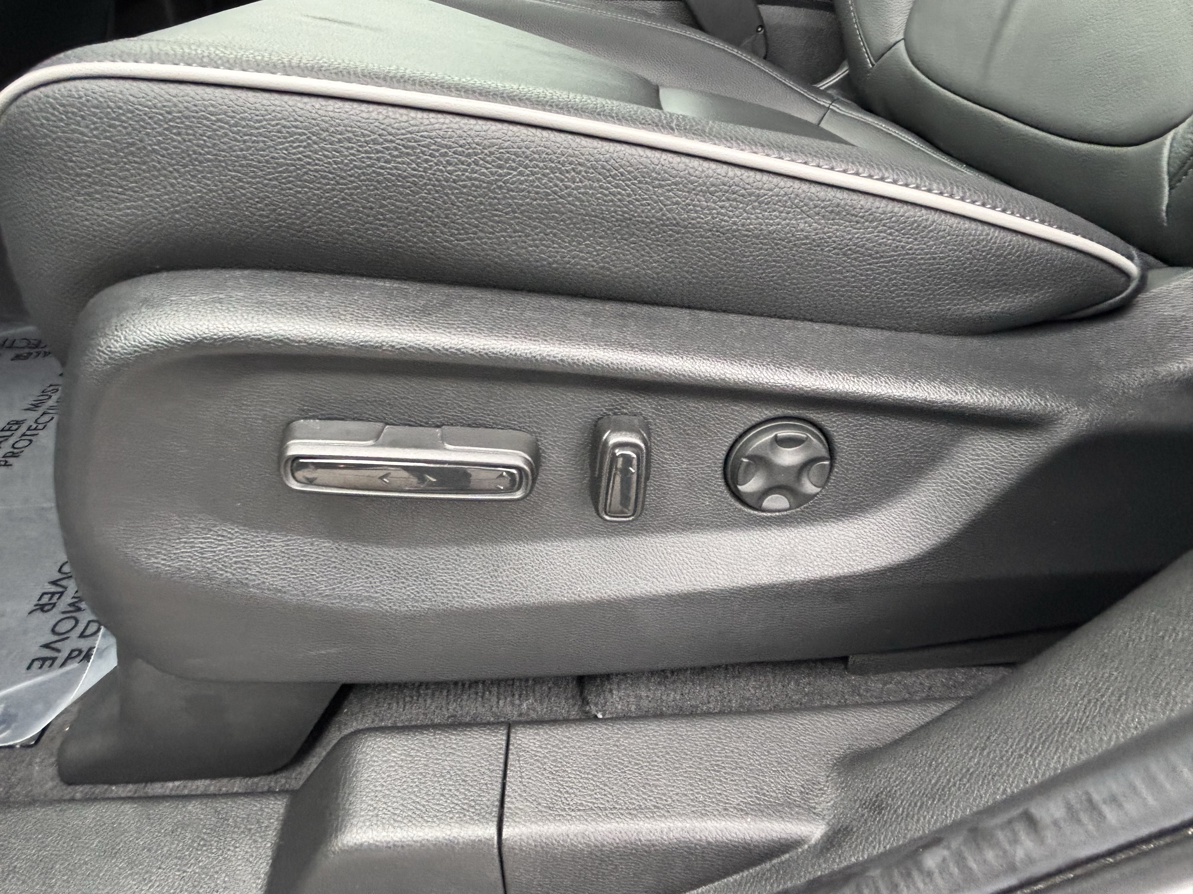 Certified 2026 Honda Odyssey Touring image 16