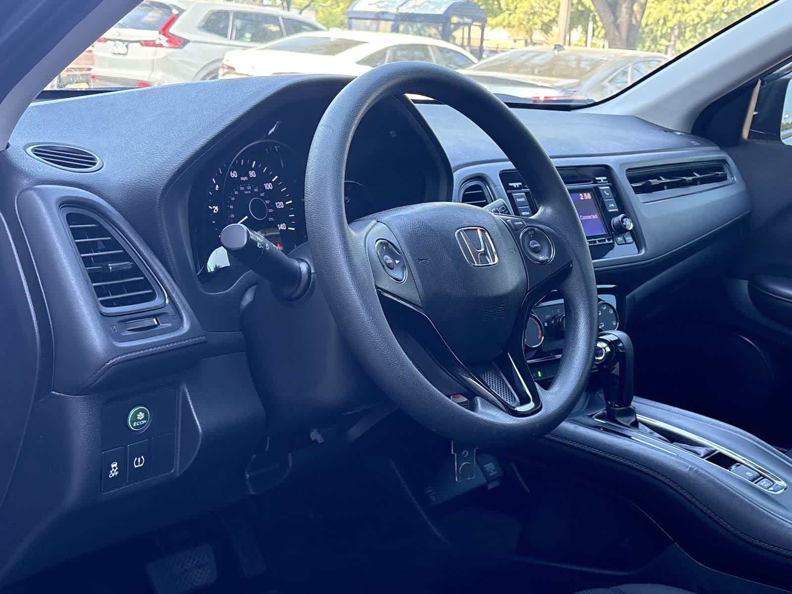 Used 2021 Honda HR-V LX image 2