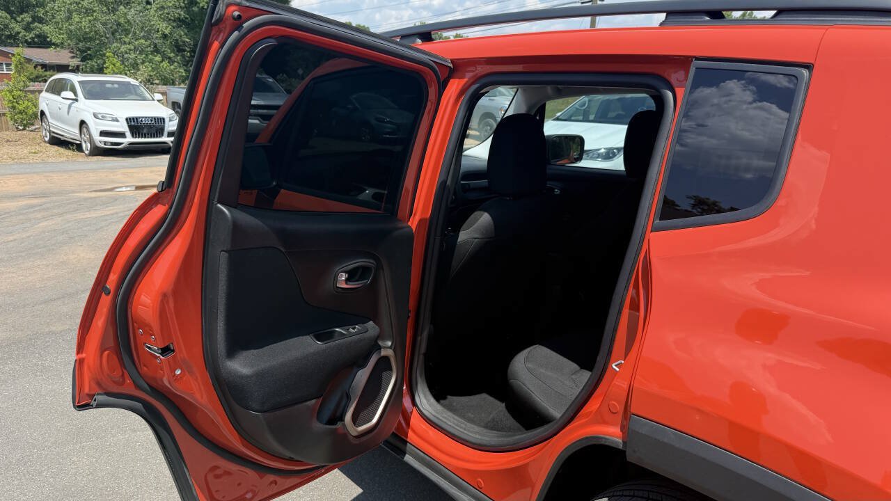 Used 2017 Jeep Renegade Sport w/ Power & Air Group AWD/4WD image 13
