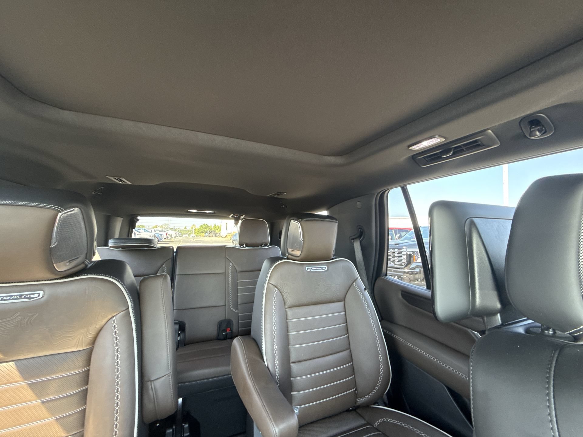 Certified 2026 GMC Yukon Denali Ultimate AWD/4WD image 12