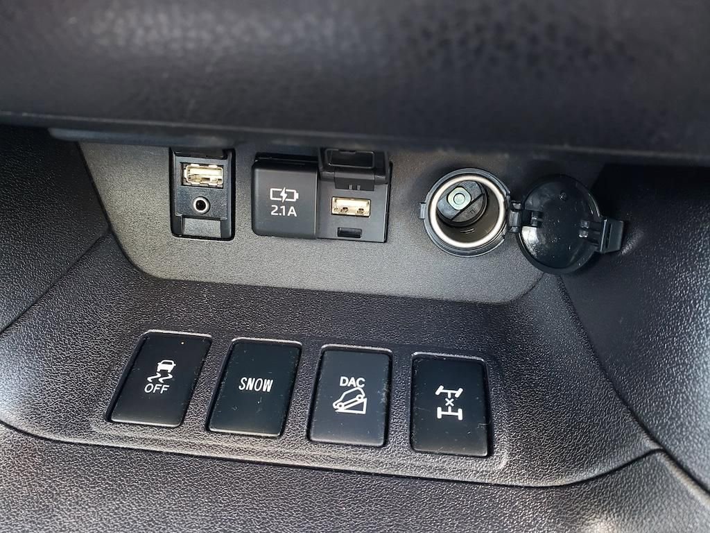 Used 2019 Toyota Highlander XLE image 27