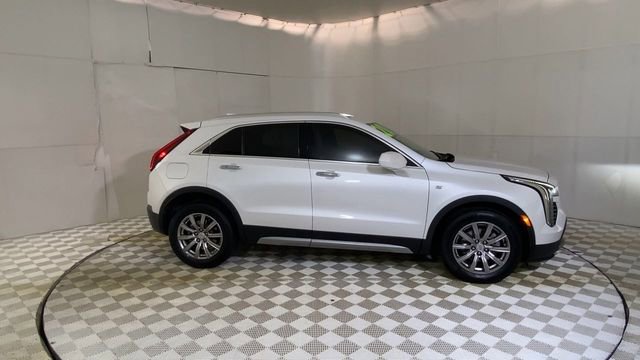 Used 2020 Cadillac XT4 Premium Luxury w/ Cold Weather Package image 4