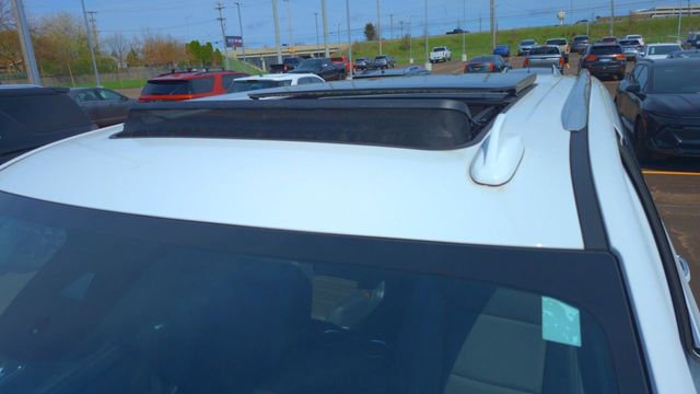 Used 2024 Chevrolet Tahoe High Country AWD/4WD image 4