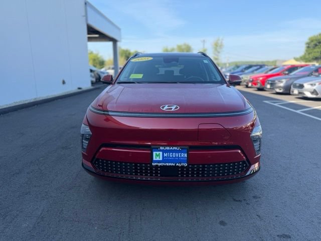 Used 2025 Hyundai Kona Limited FWD image 3