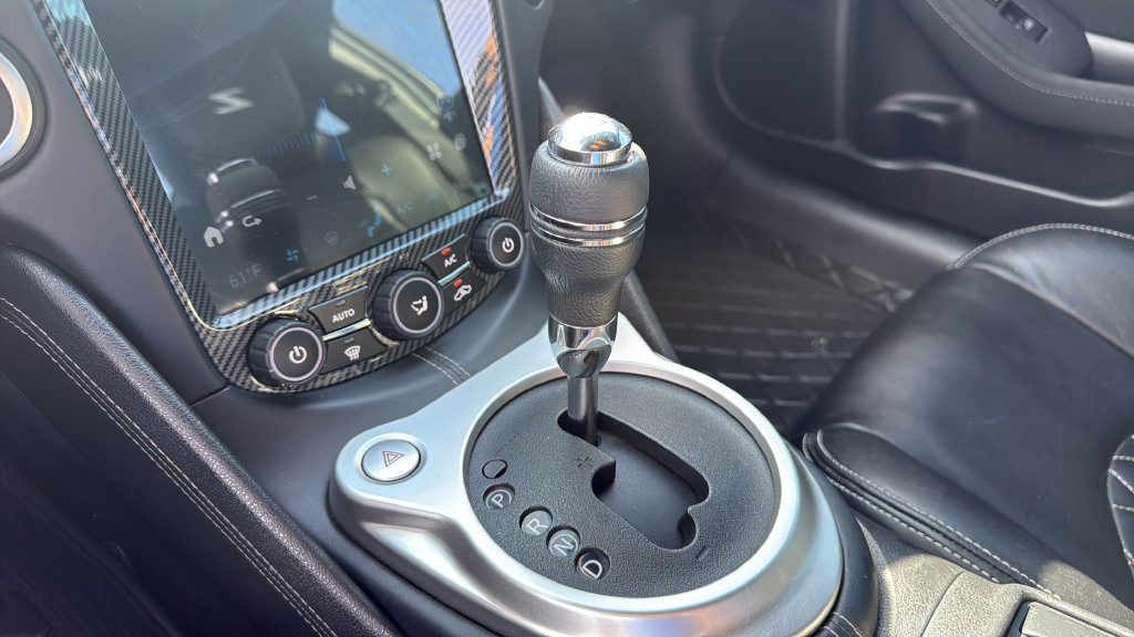 Used 2016 Nissan 370Z Coupe RWD image 25