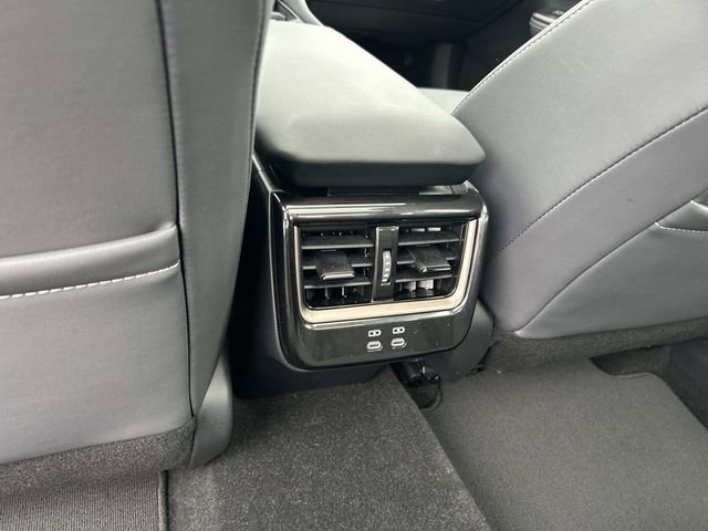 Used 2026 Toyota Crown Limited w/ Advanced Technology Package image 17