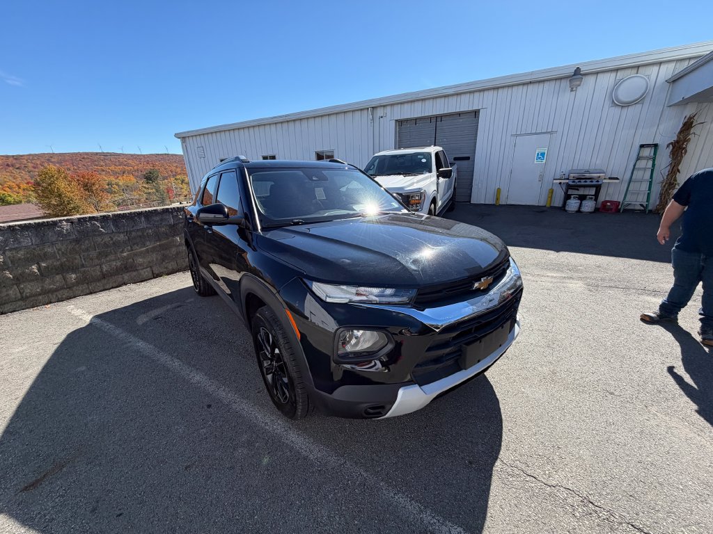 Used 2023 Chevrolet TrailBlazer LT AWD/4WD image 8