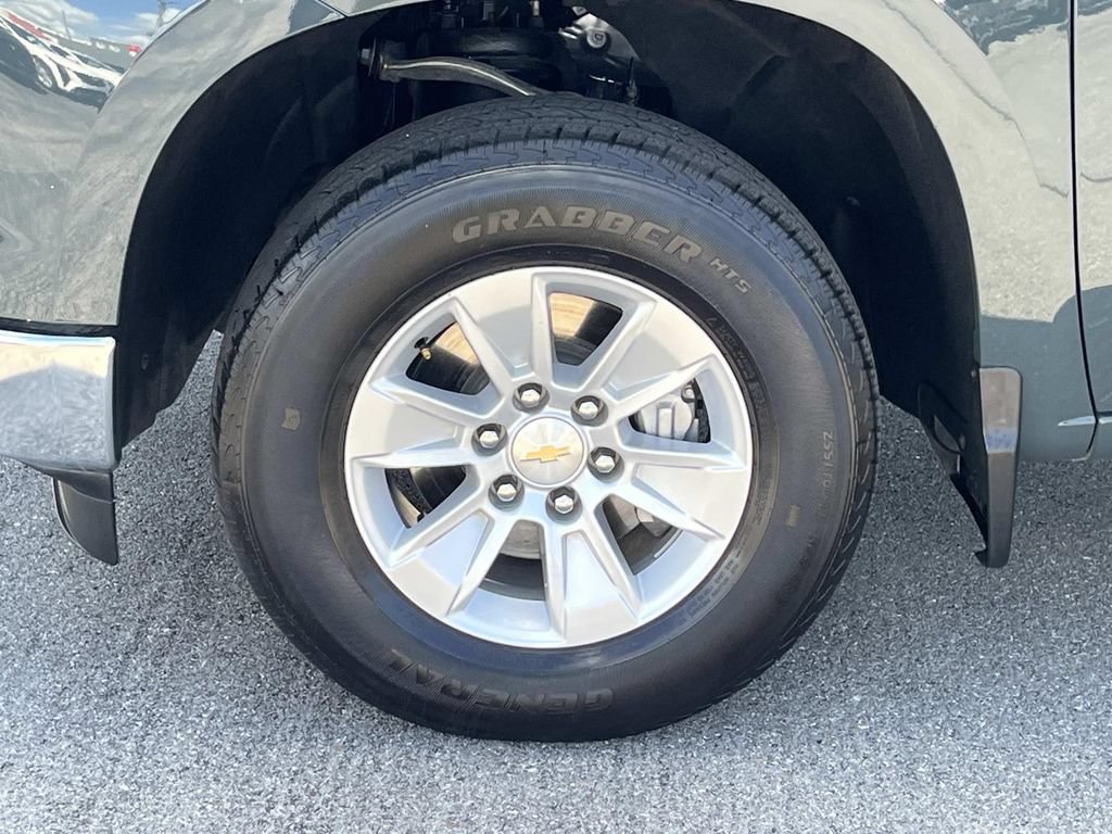 Used 2025 Chevrolet Silverado 1500 LT RWD image 12