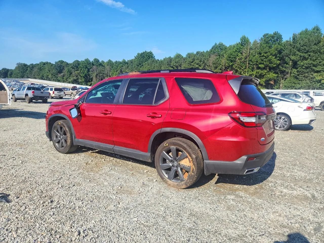 Used 2025 Honda Pilot Sport image 3