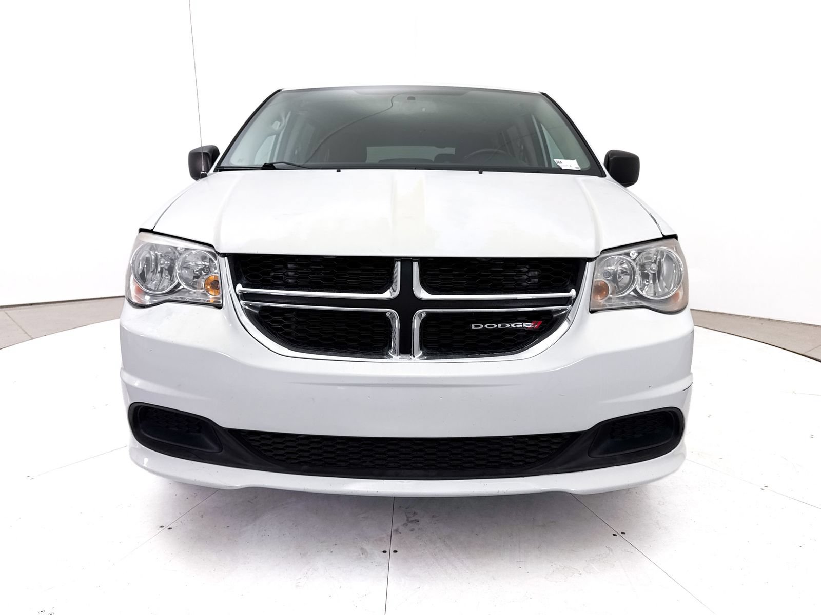Used 2017 Dodge Grand Caravan SE w/ UConnect Hands-Free Group FWD image 11