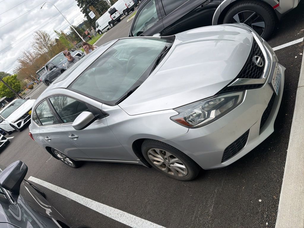 Used 2018 Nissan Sentra SV w/ Premium Package (P01) image 9