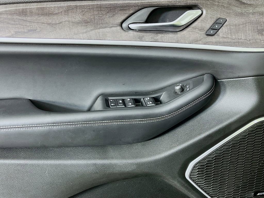 Used 2022 Jeep Grand Cherokee Limited 4xe image 28