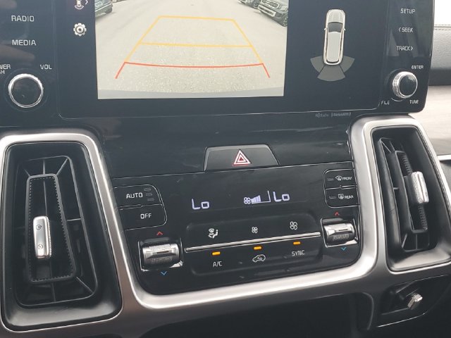 Certified 2023 Kia Sorento EX FWD image 28