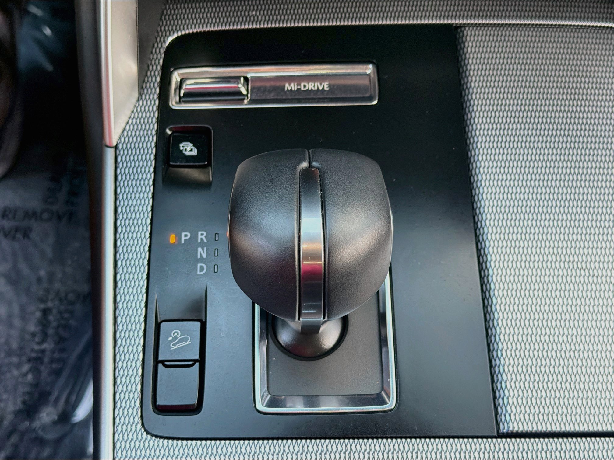 Used 2024 MAZDA CX-90 Plug-In Hybrid w/ Preferred AWD/4WD image 24