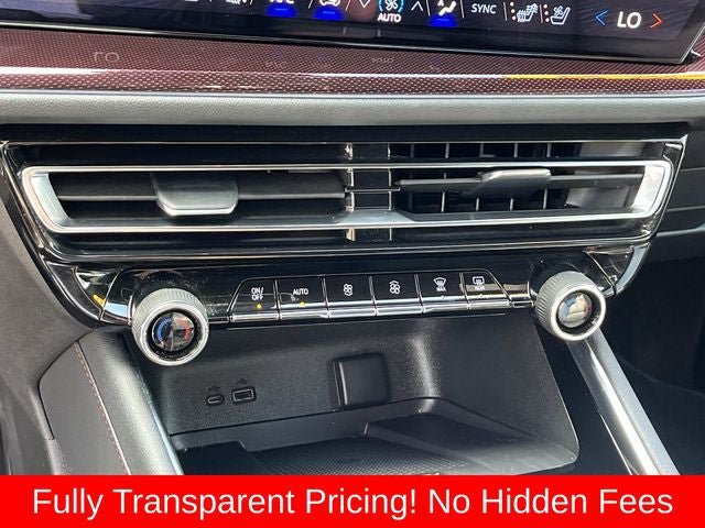 Used 2026 Chevrolet Traverse RS AWD/4WD image 35