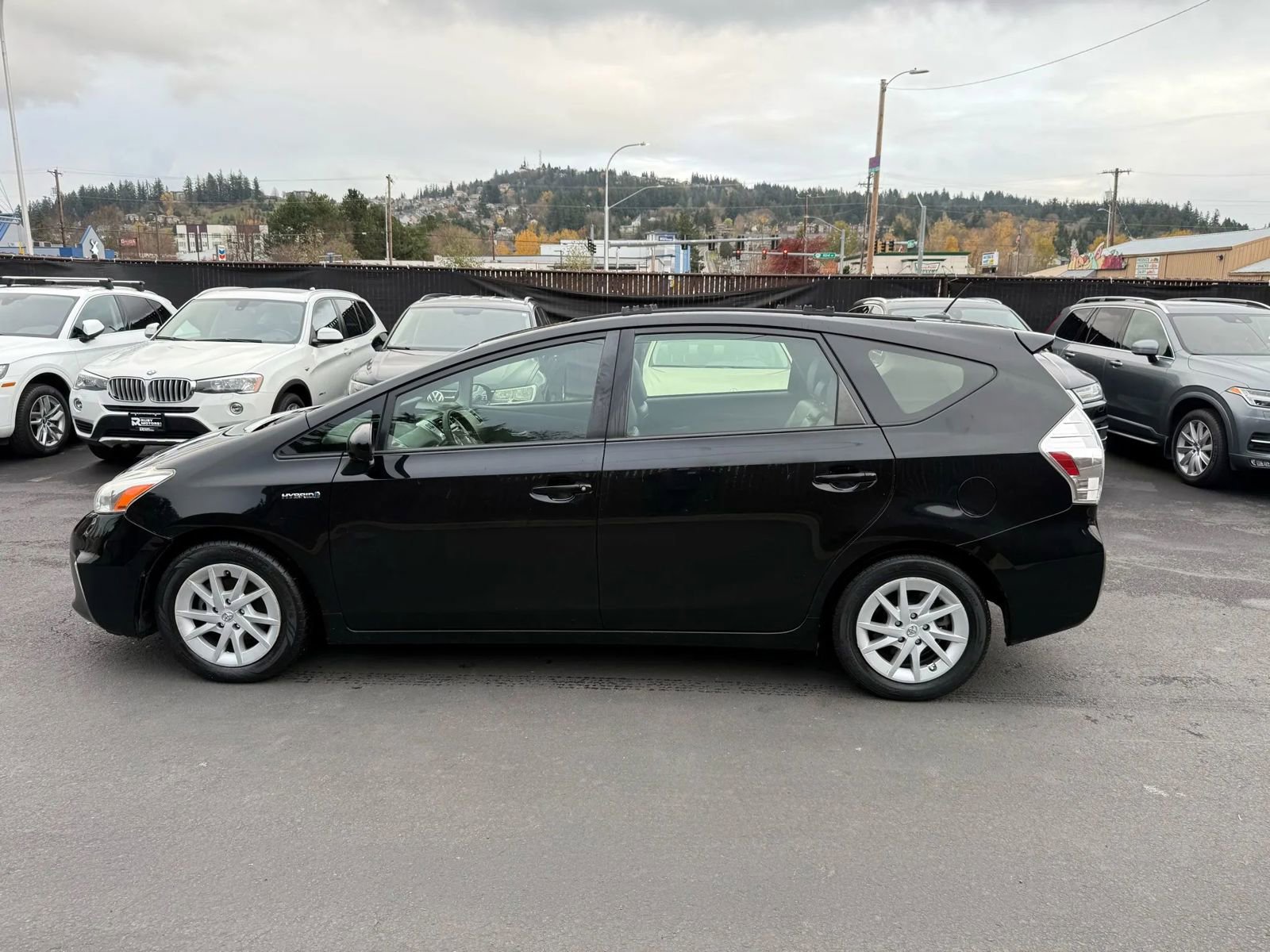Used 2013 Toyota Prius V Three image 7