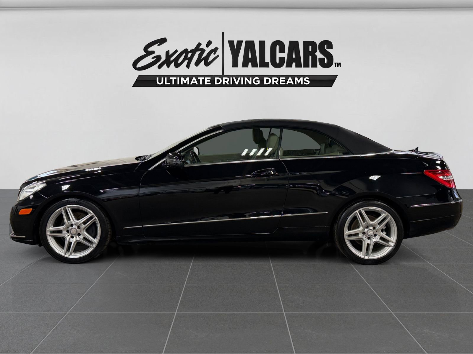 Used 2011 Mercedes-Benz E 350 Cabriolet image 2