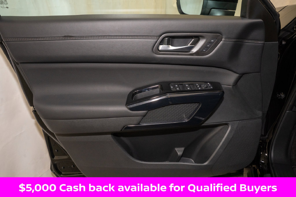 New 2026 Nissan Pathfinder Platinum w/ Accent Package FWD image 15