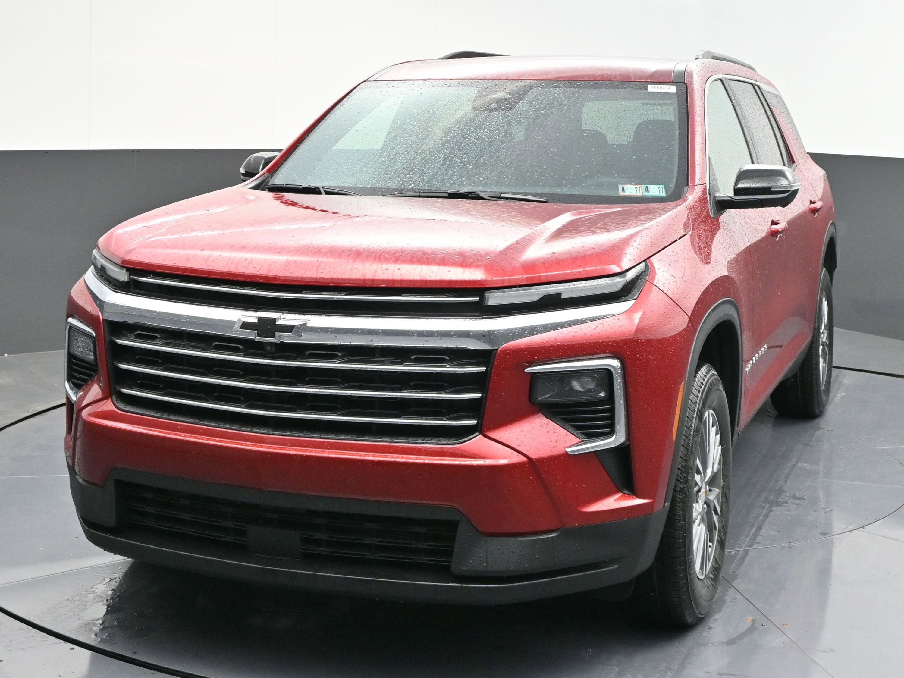 New 2026 Chevrolet Traverse LT w/ Driver Confidence Package FWD image 3