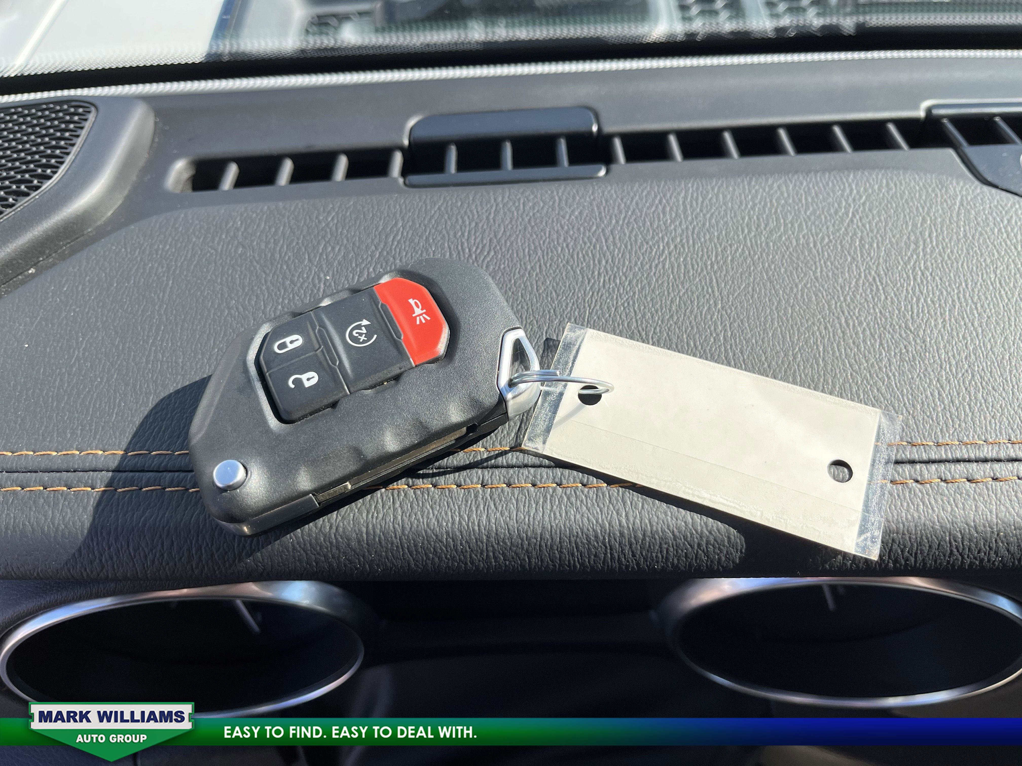 Used 2023 Jeep Wrangler Unlimited Sahara image 15