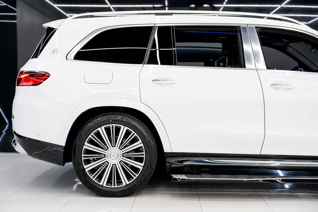 Used 2026 Mercedes-Benz Maybach GLS 600 4MATIC image 10