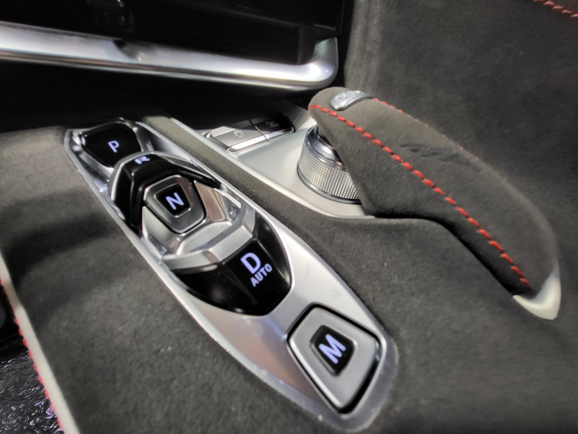 Used 2023 Chevrolet Corvette Stingray Premium Conv w/ Z51 Performance Package image 17