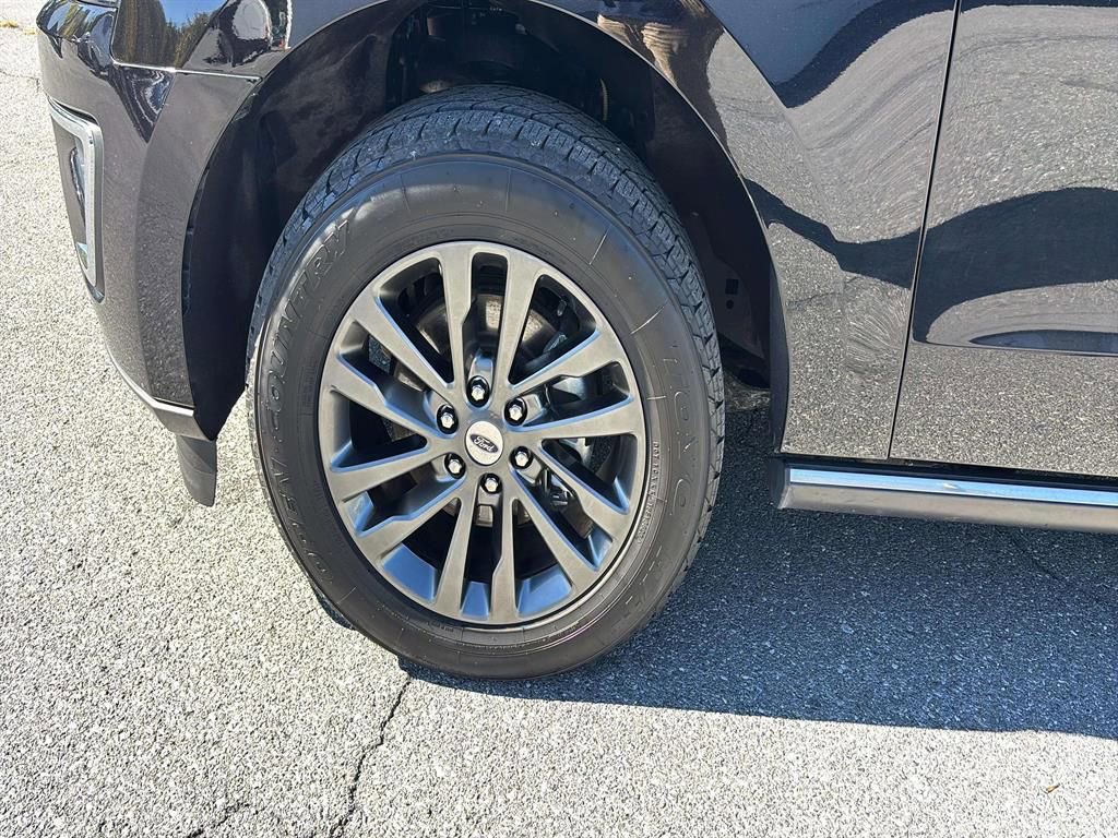Used 2021 Ford Expedition Limited image 25