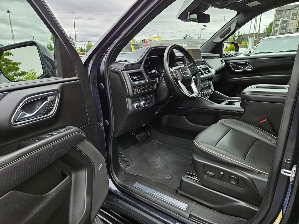 Used 2023 GMC Yukon SLT image 14