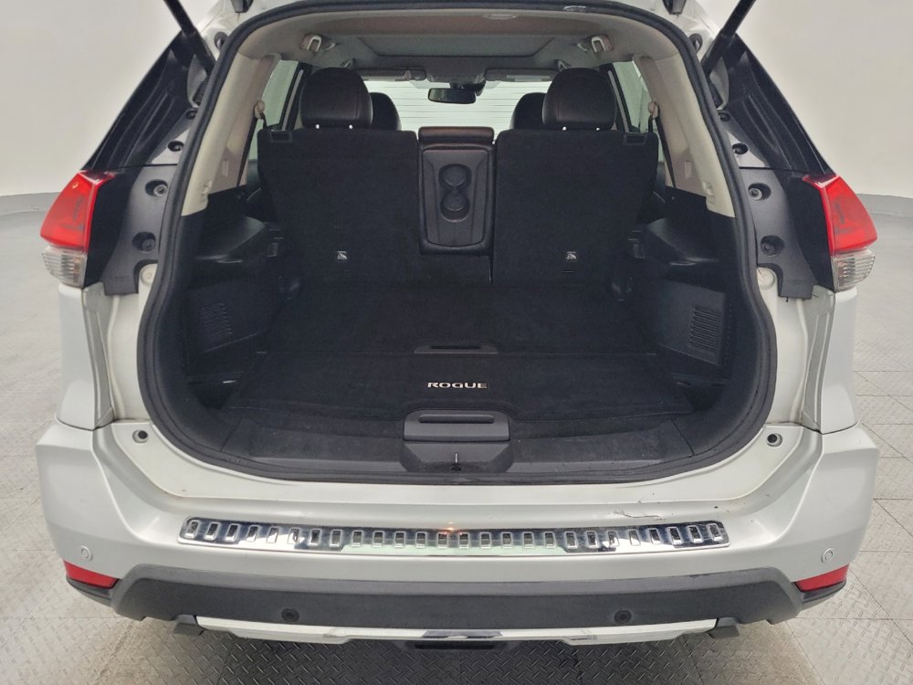Used 2019 Nissan Rogue SL w/ Premium Package image 29