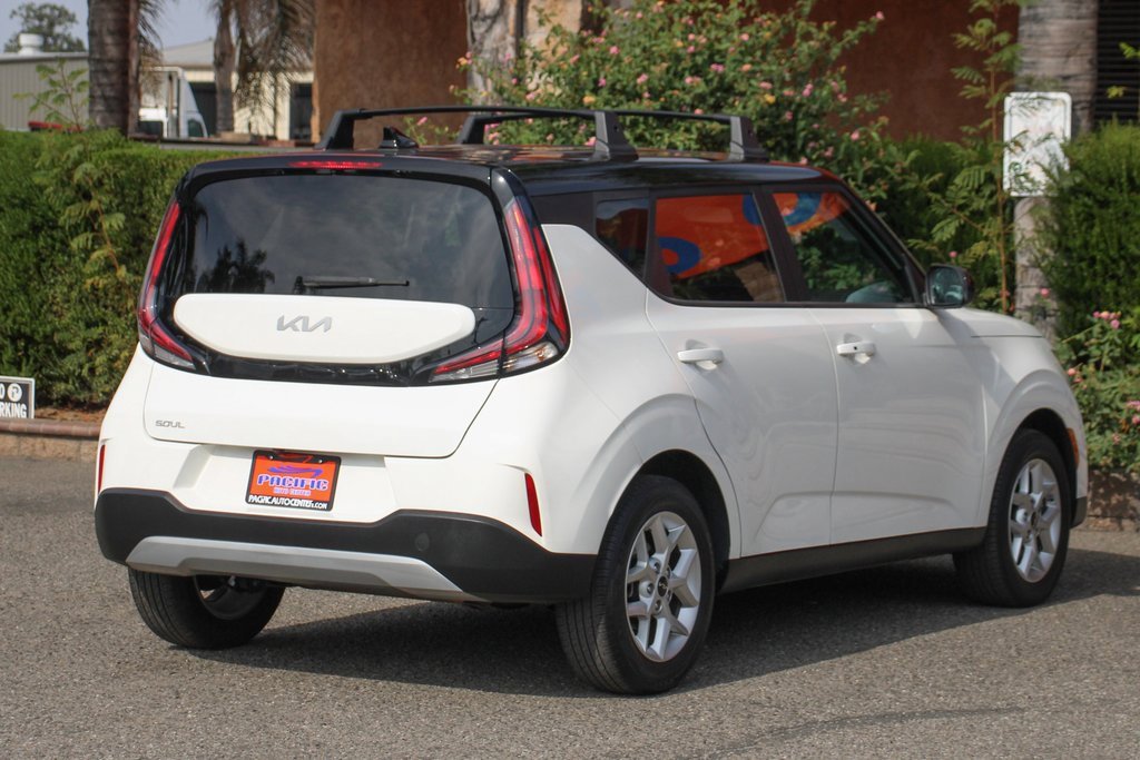 Used 2023 Kia Soul S image 9