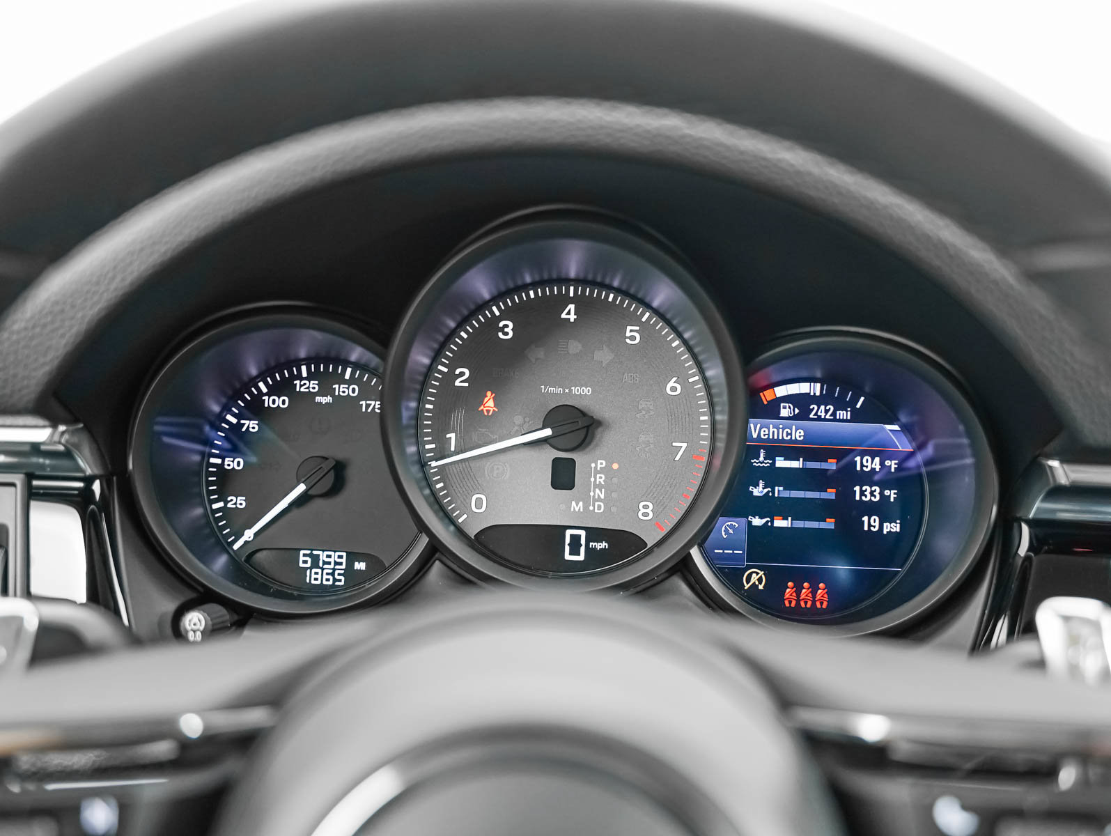 Certified 2026 Porsche Macan S AWD/4WD image 18