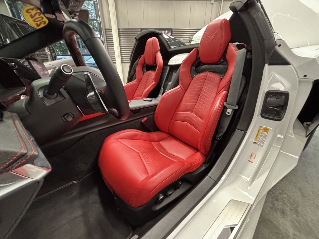 Used 2023 Chevrolet Corvette Stingray Preferred Conv w/ Z51 Performance Package image 8