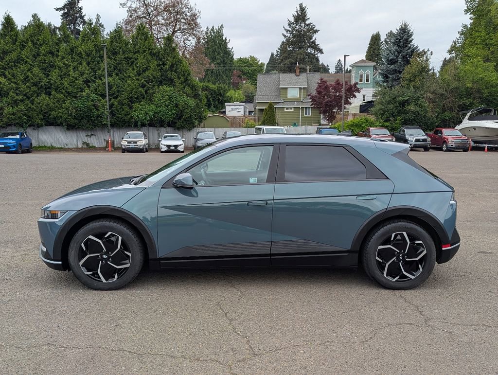 Used 2024 Hyundai Ioniq 5 SEL RWD image 2