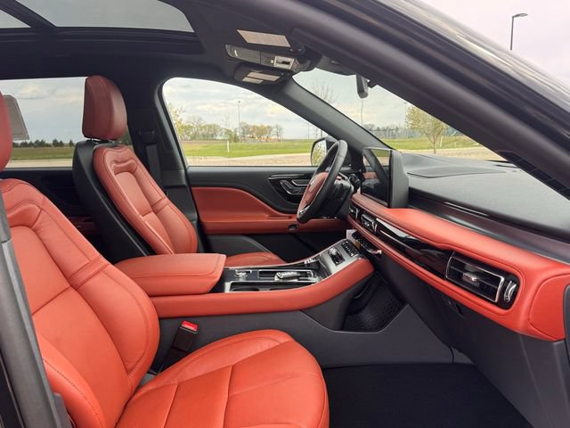 New 2026 Lincoln Aviator Reserve w/ Jet Appearance Package AWD/4WD image 23