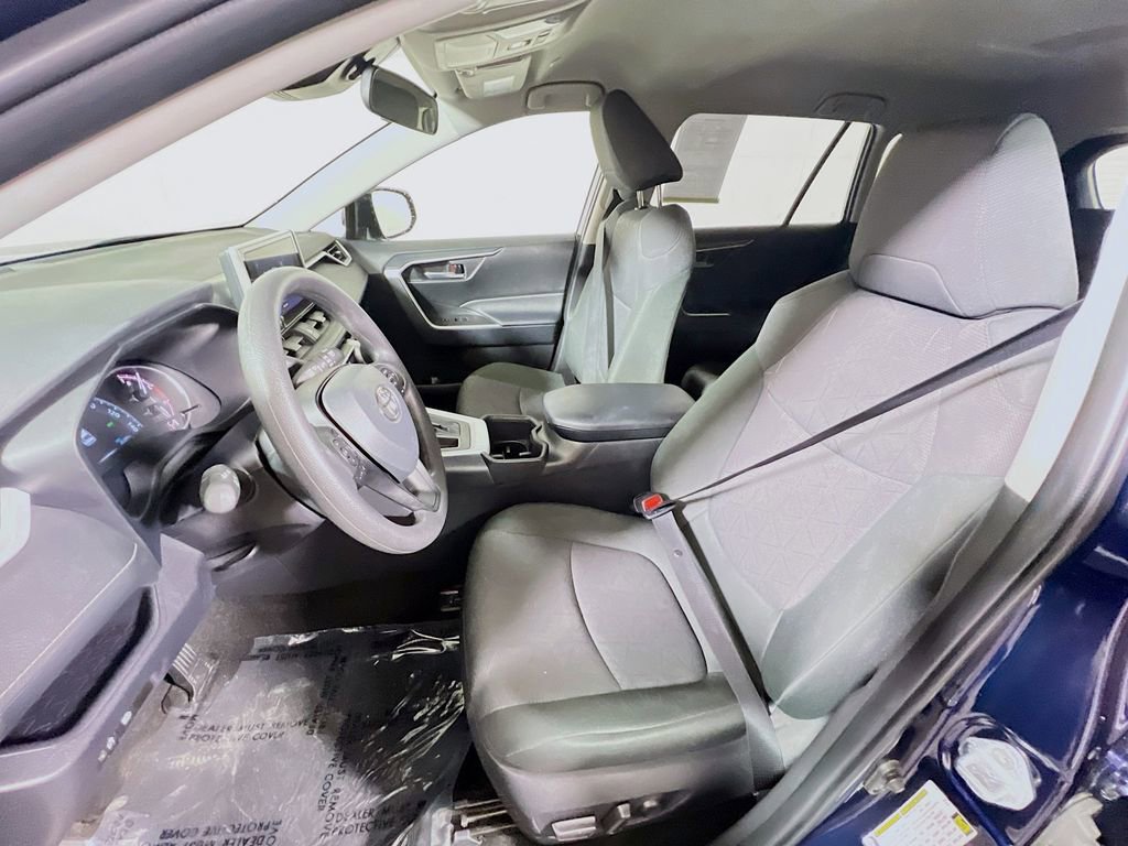 Certified 2025 Toyota RAV4 XLE image 19