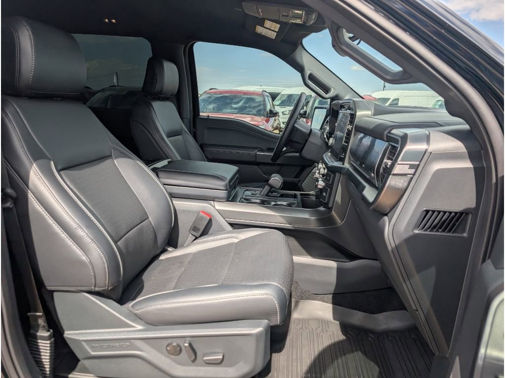 Used 2025 Ford F150 Lariat w/ Equipment Group 501A Mid image 16