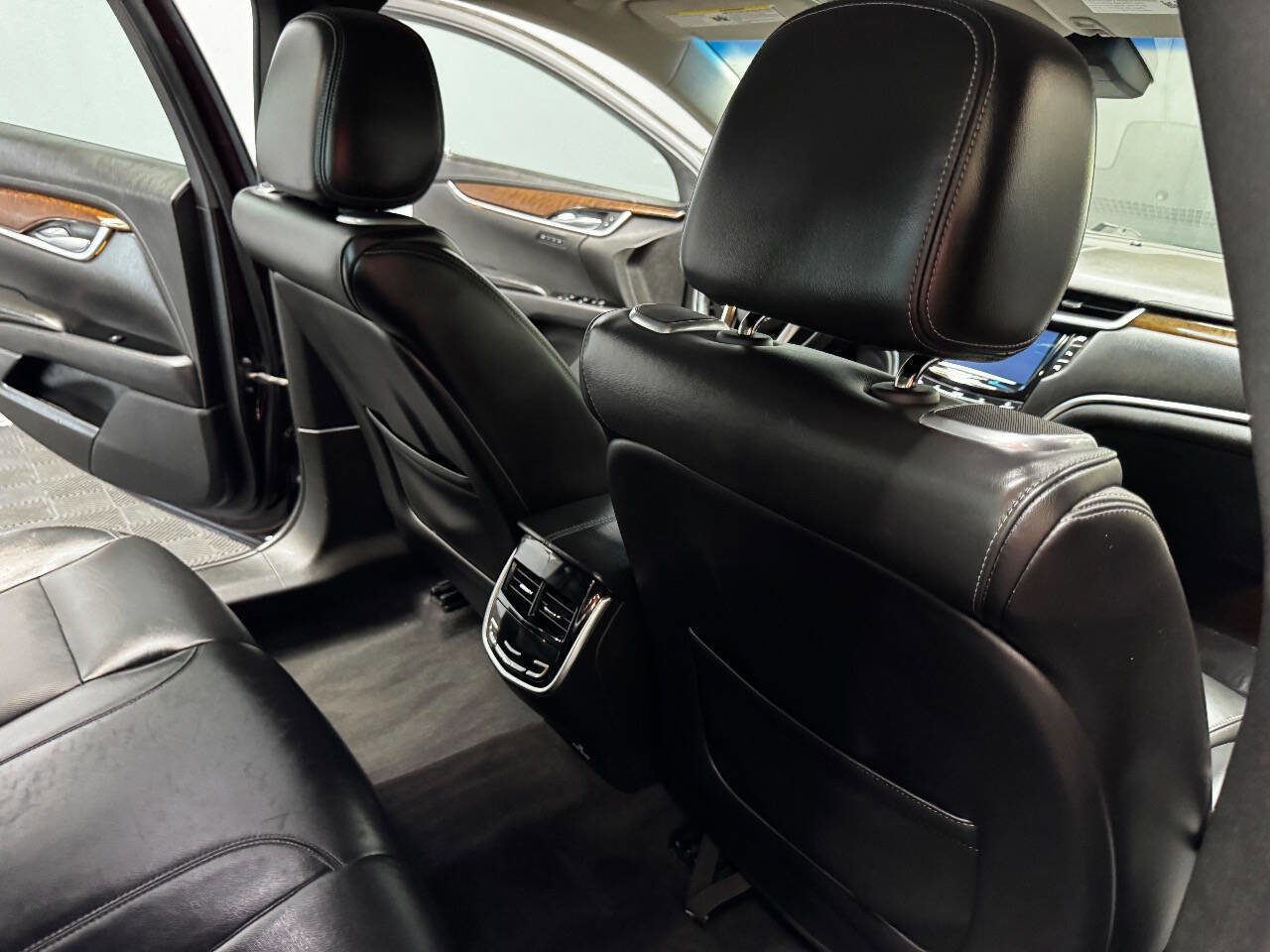 Used 2017 Cadillac XTS Premium Luxury image 47